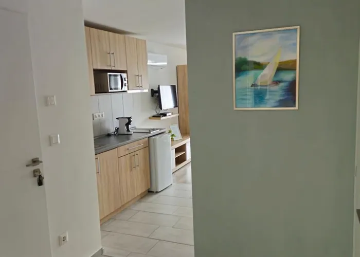 ゲストハウス Eva 3*