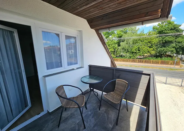 Eva ヘーヴィーズ