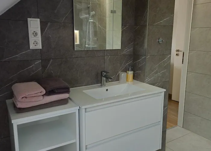 ゲストハウス Eva